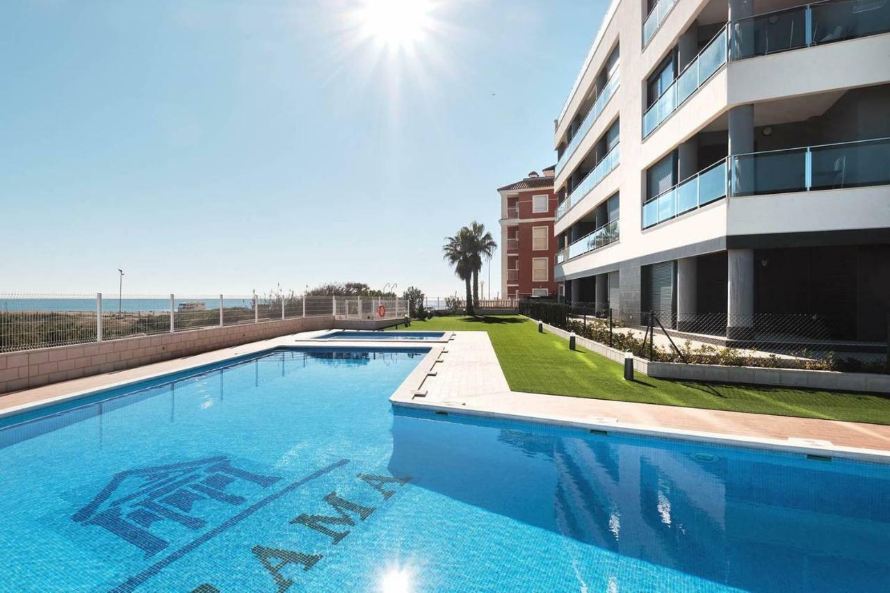 Ferienwohnung Luxury Pinada Beach Torre La Mata Exterior foto